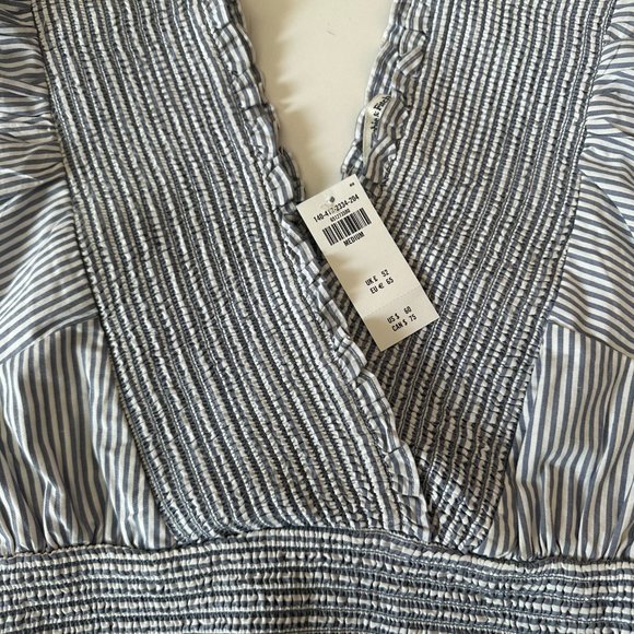 Abercrombie & Fitch NEW Smocked Poplin Puff Sleeve Top Medium - Picture 4 of 6